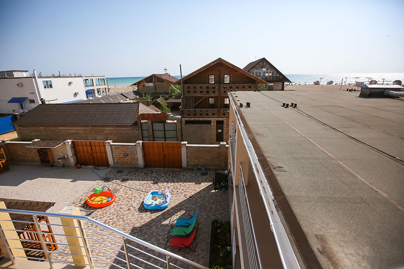 Отдых в Крыму на песчаном пляже Прибрежное – гостевой дом