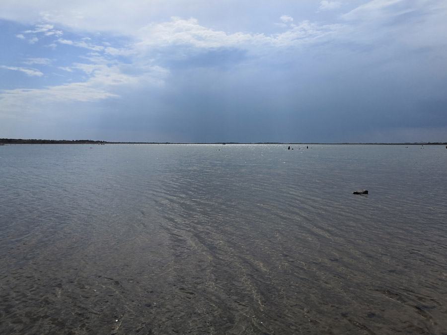 Соленое озеро в Саках фото 